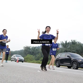 Runner Photo 7502947