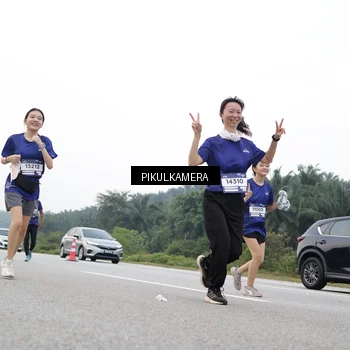 Runner Photo 7502948