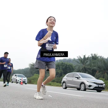 Runner Photo 7502951