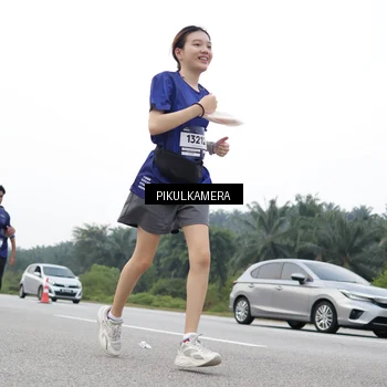 Runner Photo 7502952