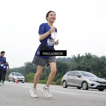 Runner Photo 7502954