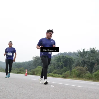 Runner Photo 7502957