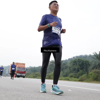 Runner Photo 7502976