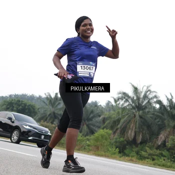 Runner Photo 7502990