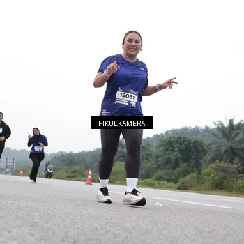 Runner Photo 7502995