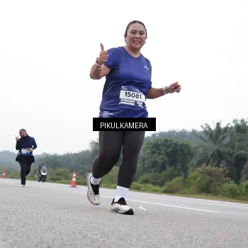 Runner Photo 7503000