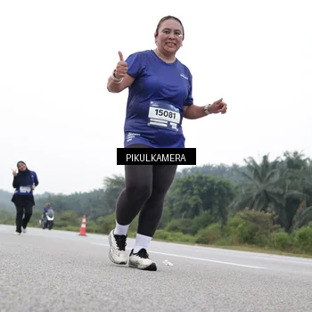 Runner Photo 7503001