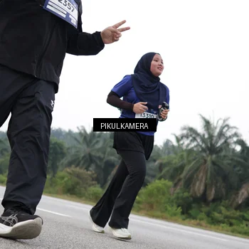 Runner Photo 7503018