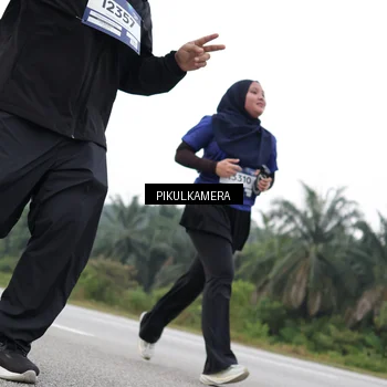Runner Photo 7503021