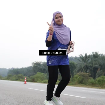 Runner Photo 7503023