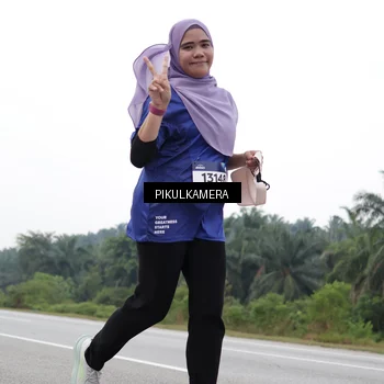 Runner Photo 7503025