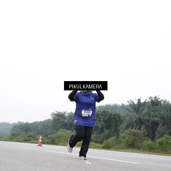 Runner Photo 7503030