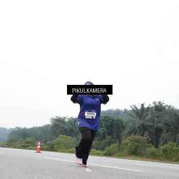 Runner Photo 7503031