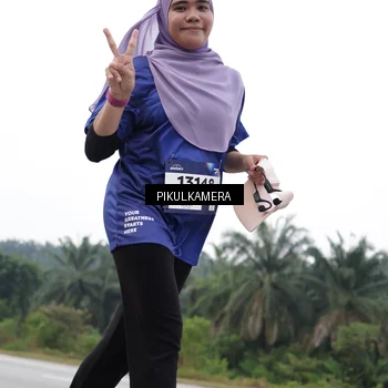 Runner Photo 7503033