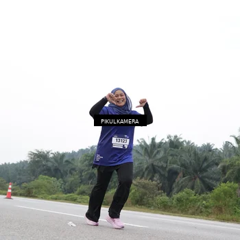 Runner Photo 7503037
