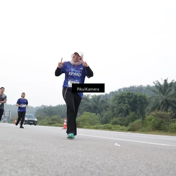 Runner Photo 7503060