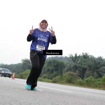 Runner Photo 7503070