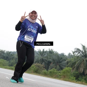Runner Photo 7503076