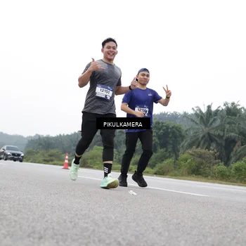 Runner Photo 7503080