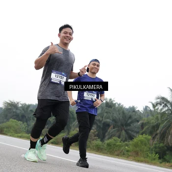 Runner Photo 7503087