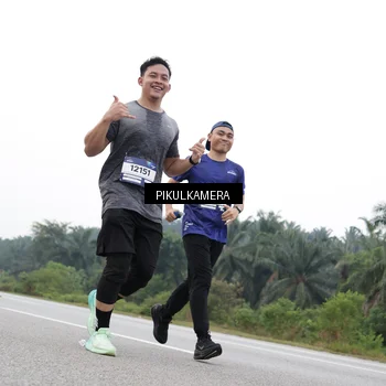 Runner Photo 7503089