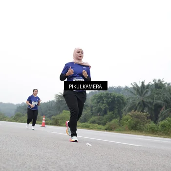 Runner Photo 7503091
