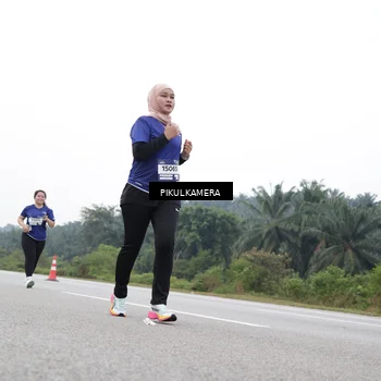 Runner Photo 7503093