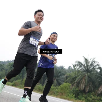 Runner Photo 7503094