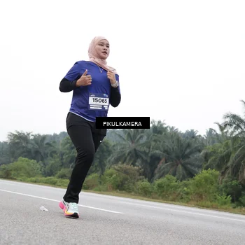 Runner Photo 7503103