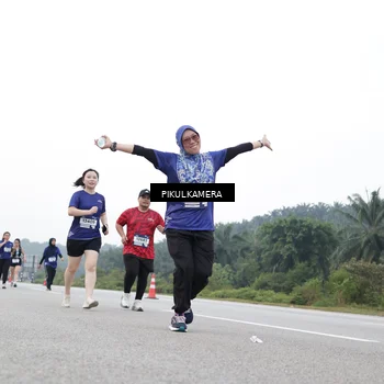Runner Photo 7503123