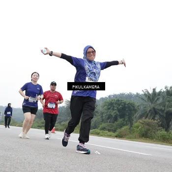 Runner Photo 7503126