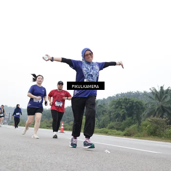 Runner Photo 7503128