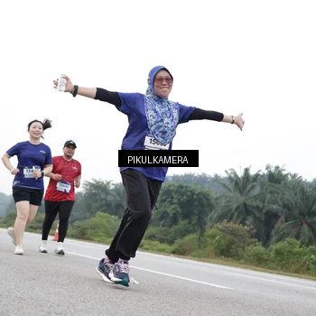 Runner Photo 7503129