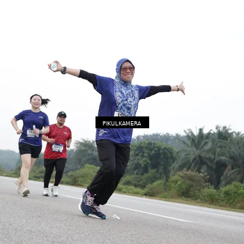 Runner Photo 7503130
