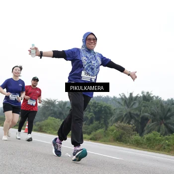 Runner Photo 7503131