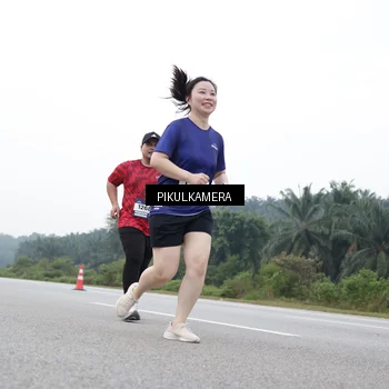Runner Photo 7503134