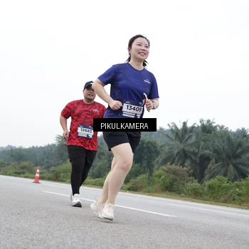 Runner Photo 7503136