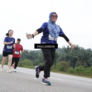 Runner Photo 7503137