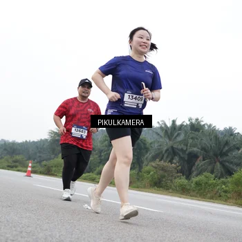 Runner Photo 7503138
