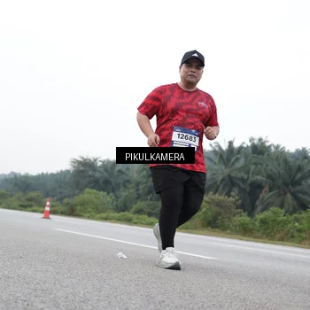 Runner Photo 7503142