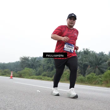 Runner Photo 7503145
