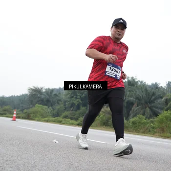 Runner Photo 7503147