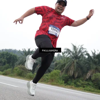 Runner Photo 7503148