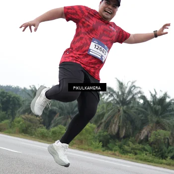 Runner Photo 7503150