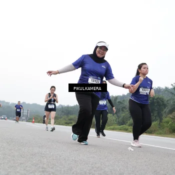 Runner Photo 7503166