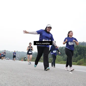 Runner Photo 7503168