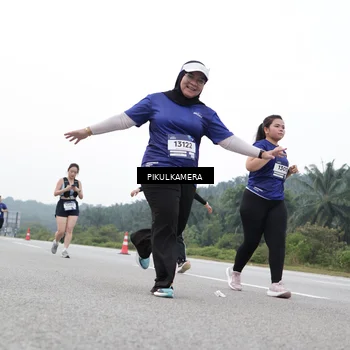 Runner Photo 7503170