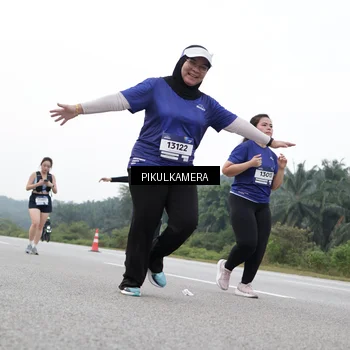 Runner Photo 7503173