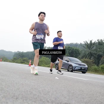 Runner Photo 7503196