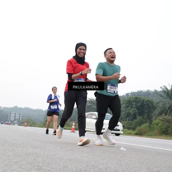 Runner Photo 7503212